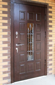 Дверь металлическая в дом снаружи