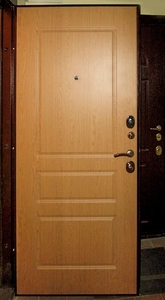 Дверь в квартиру с наборным МДФ