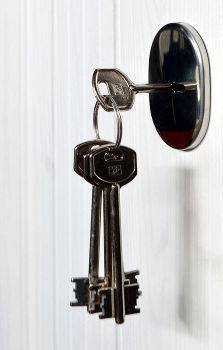 Ключ в двери