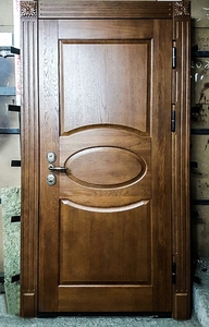 Однопольная дверь с фрезеровкой